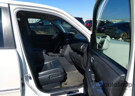 2015 Honda Pilot Touring z USA, uszkodzony, nr VIN 5FNYF3H9XFB003164